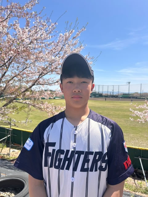 山岸 亮介